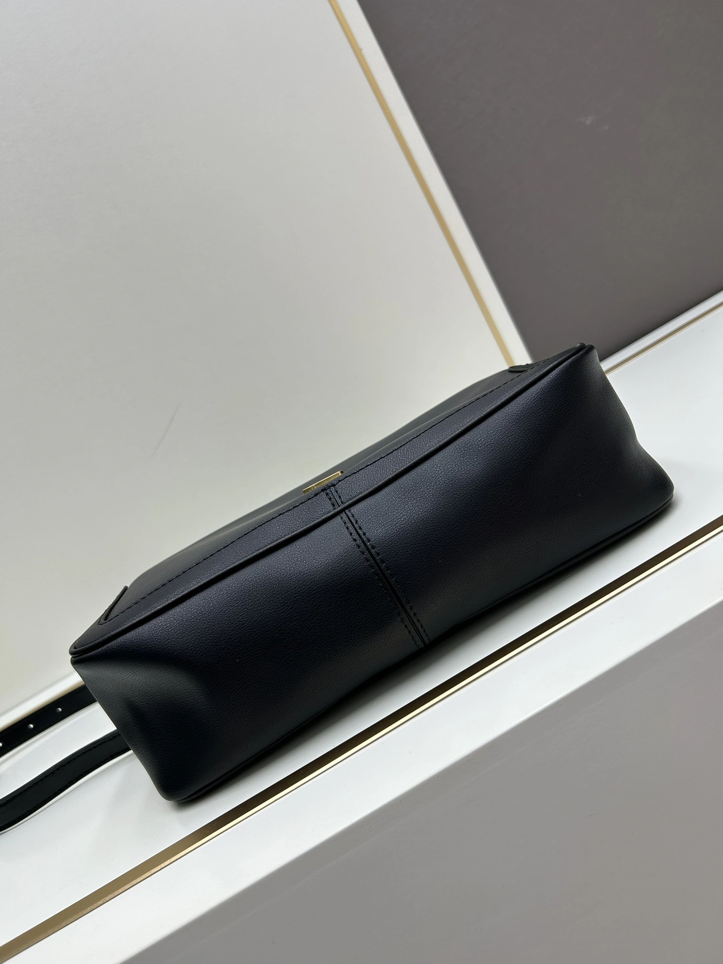 HighQuality 9767 Yves Saint Laurent YSL AAA Quality Messenger Bags For Women