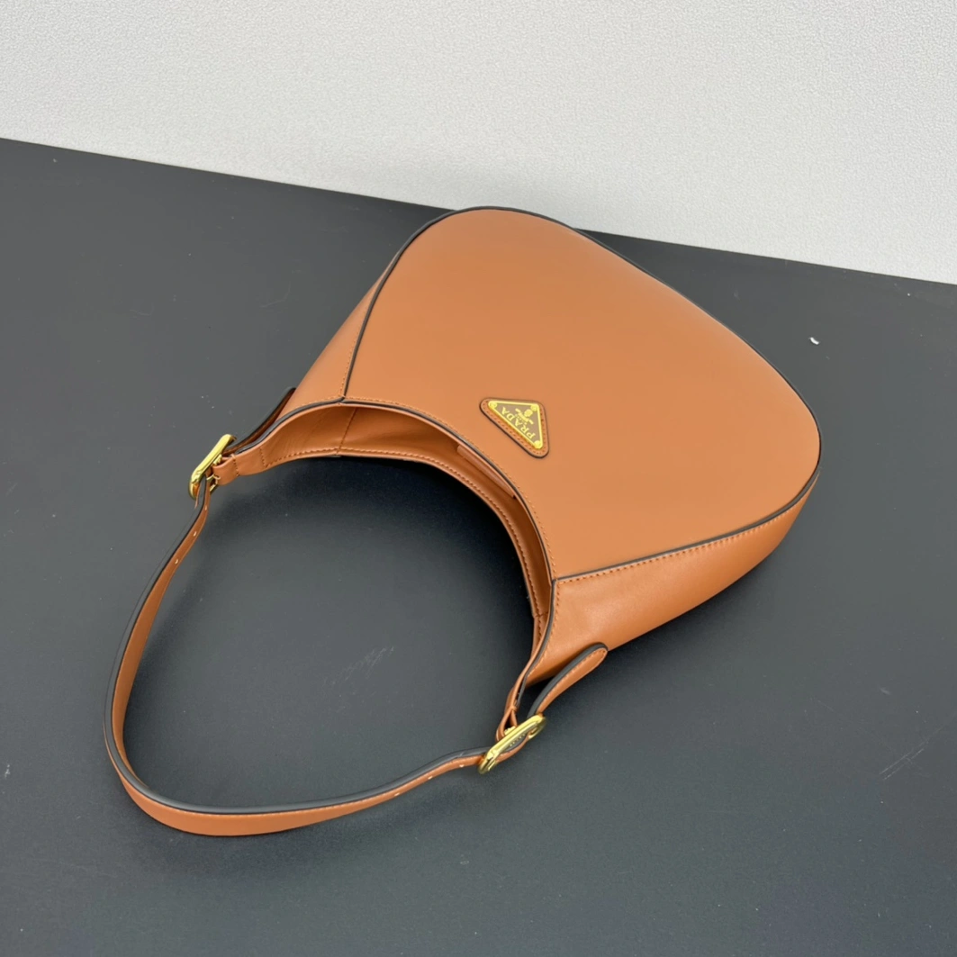 HighQuality 9770 Prada AAA Quality Shoulder Bags For Women