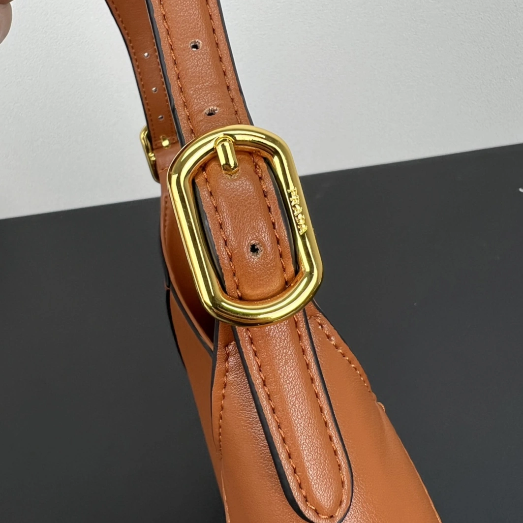 HighQuality 9770 Prada AAA Quality Shoulder Bags For Women