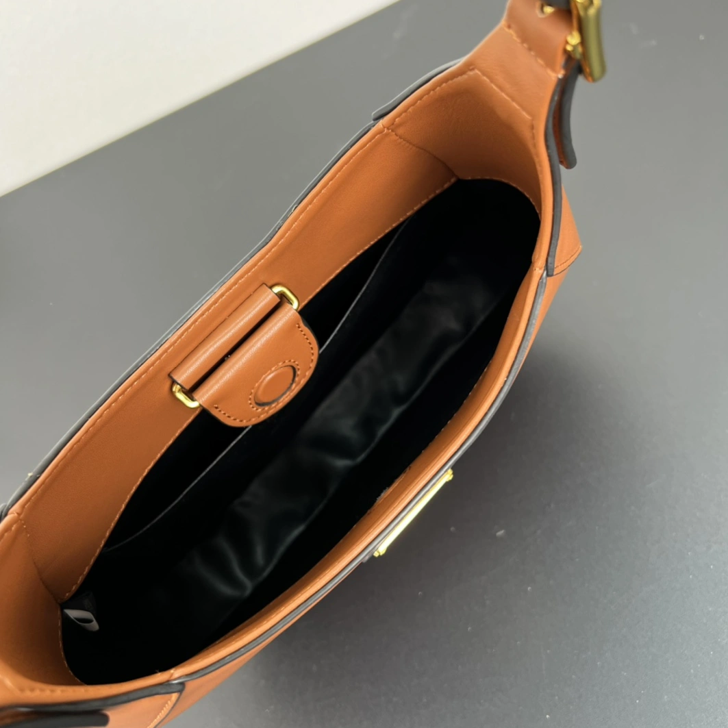 HighQuality 9770 Prada AAA Quality Shoulder Bags For Women