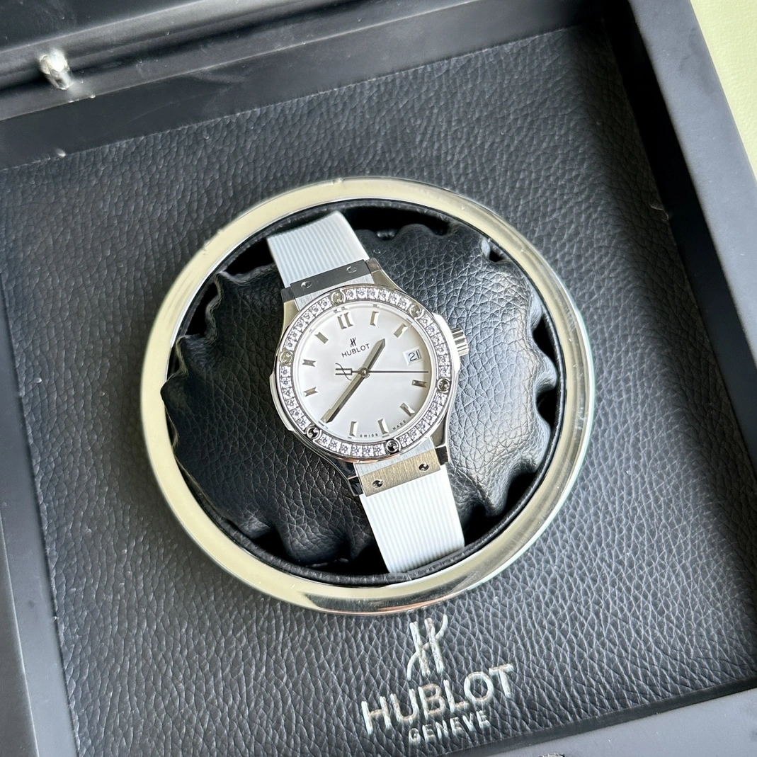 Hublot AAA Quality Watches For Women Comfortable 7504