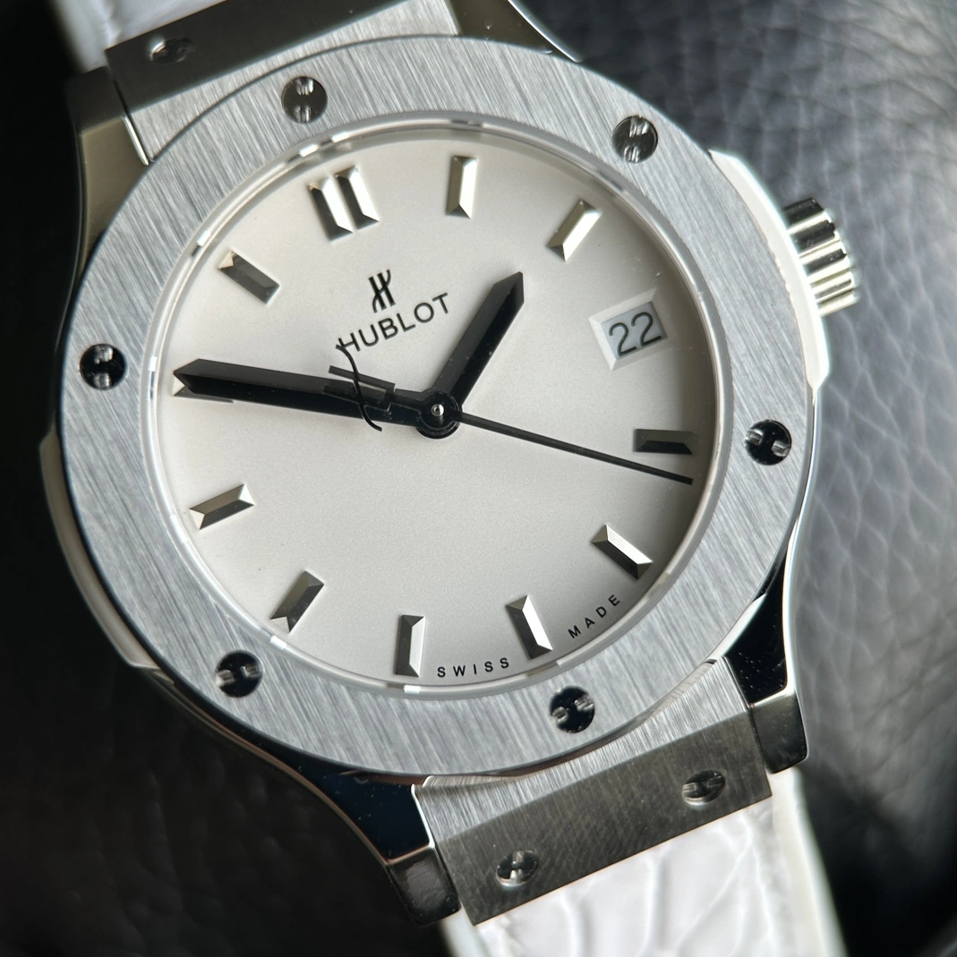 Hublot AAA Quality Watches For Women Trendsetting 4422