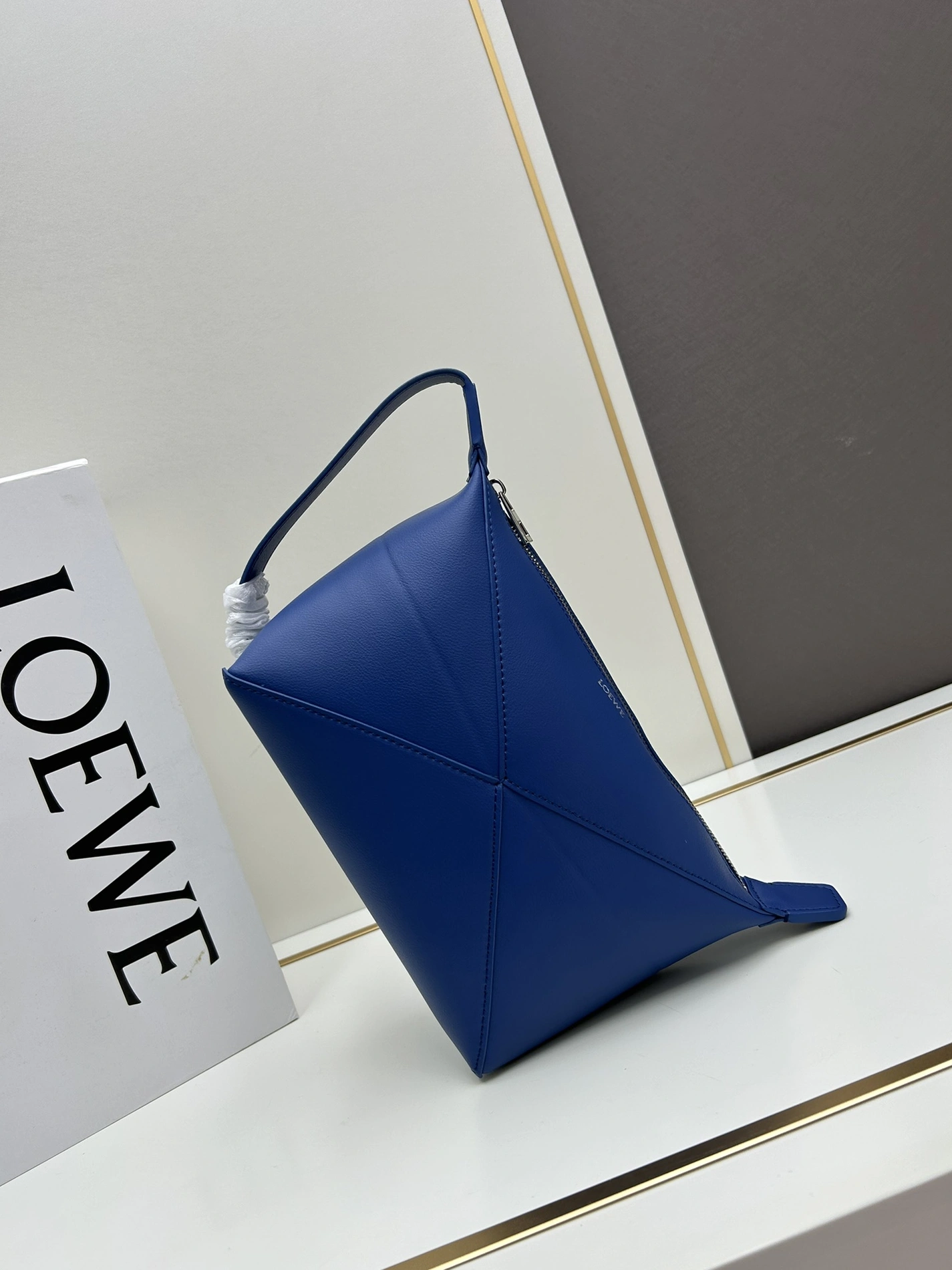 LOEWE AAA Quality Handbags For Women Affordable 4643