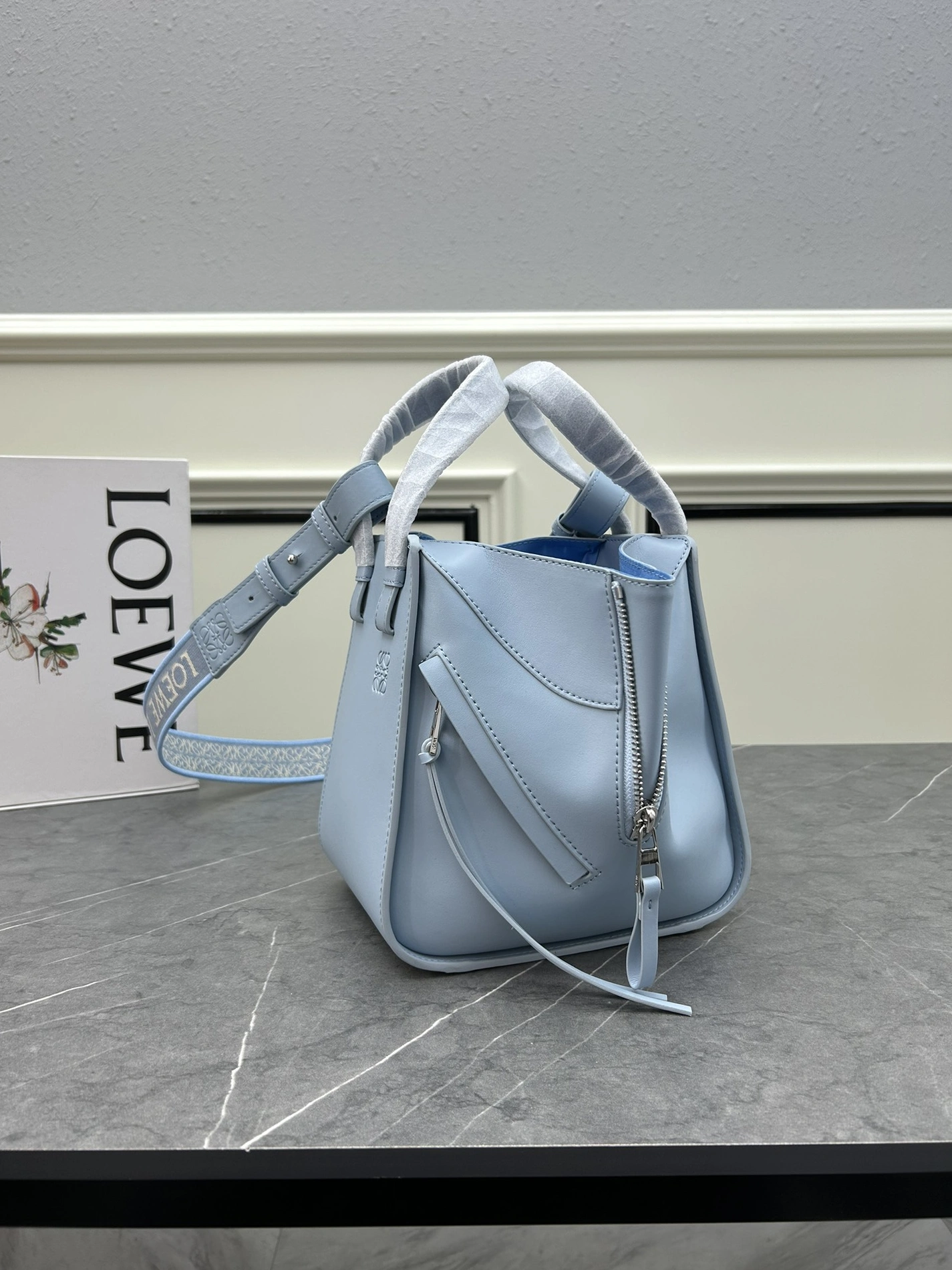 LOEWE AAA Quality Handbags For Women BestValue 9925