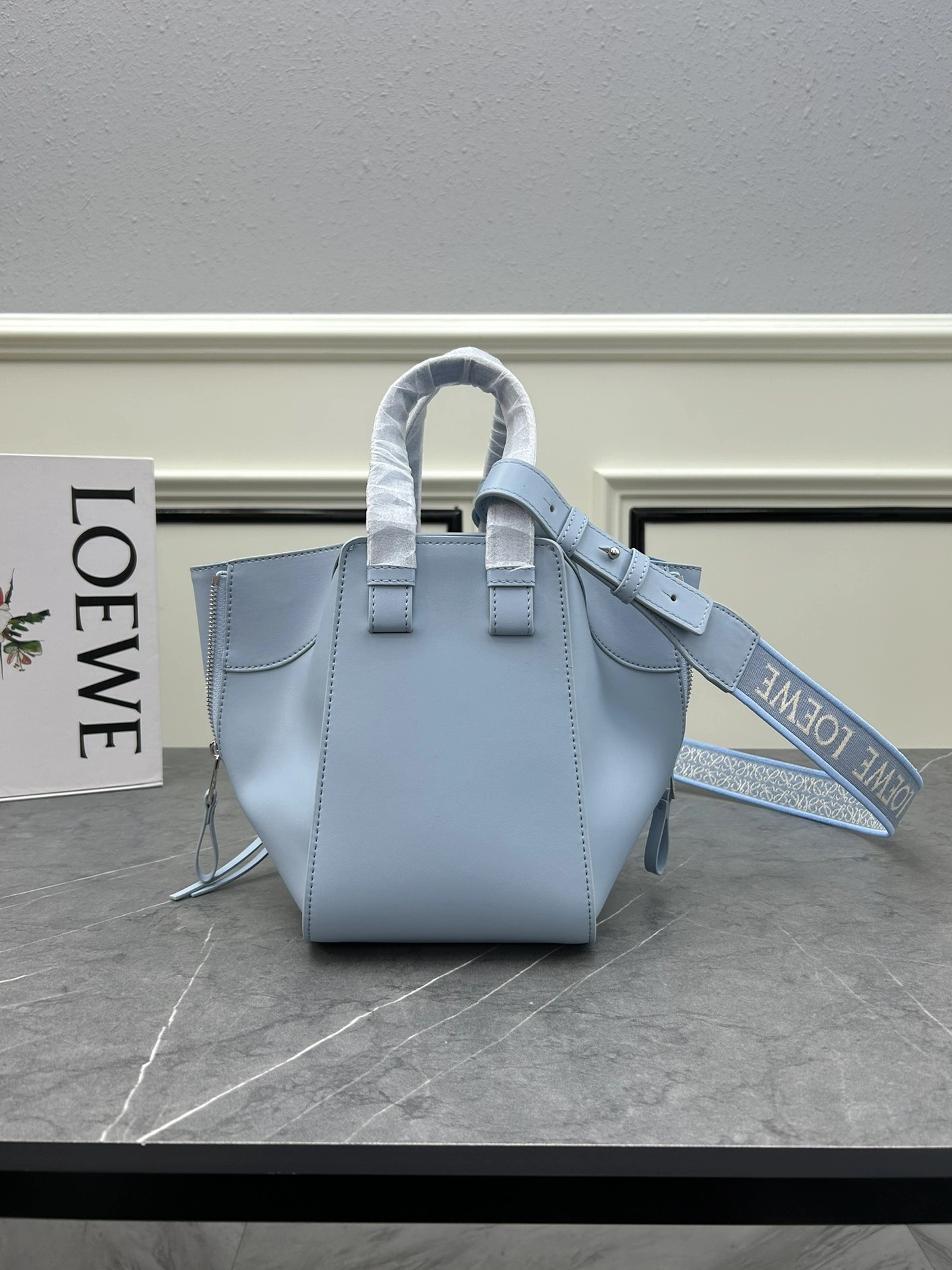 LOEWE AAA Quality Handbags For Women BestValue 9925