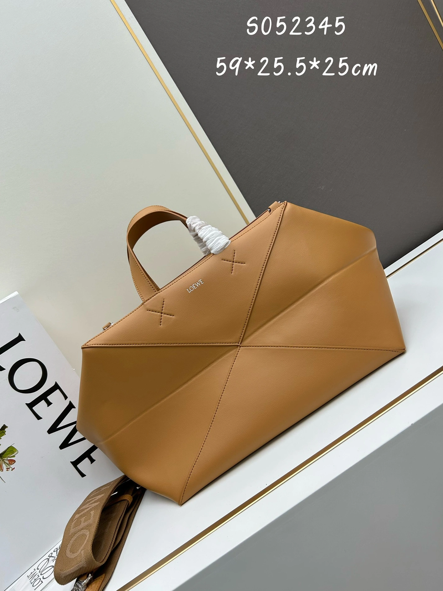 LOEWE AAA Quality Handbags For Women Breathable 6311