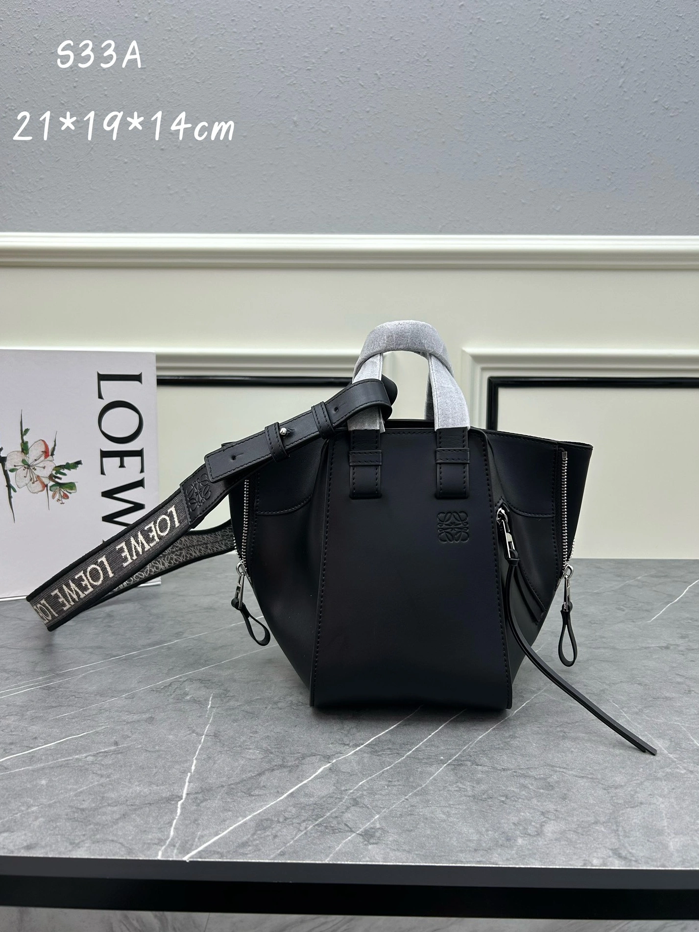 LOEWE AAA Quality Handbags For Women Compact 7495