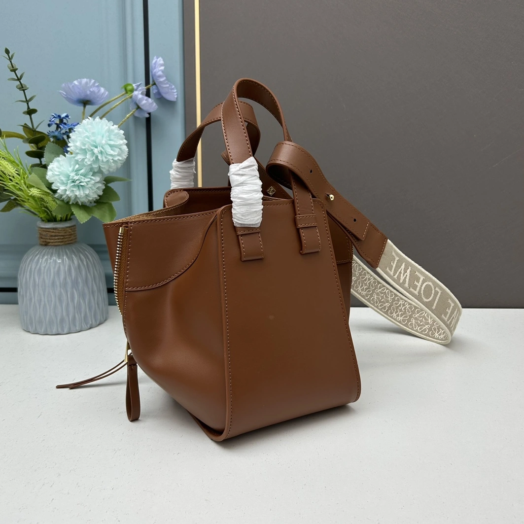 LOEWE AAA Quality Handbags For Women GoAnywhere 3720