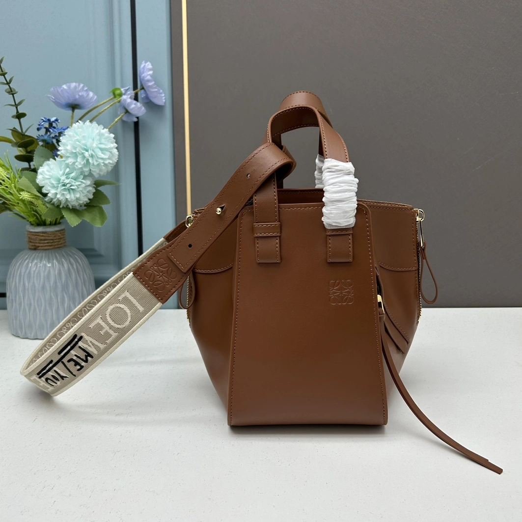 LOEWE AAA Quality Handbags For Women GoAnywhere 3720