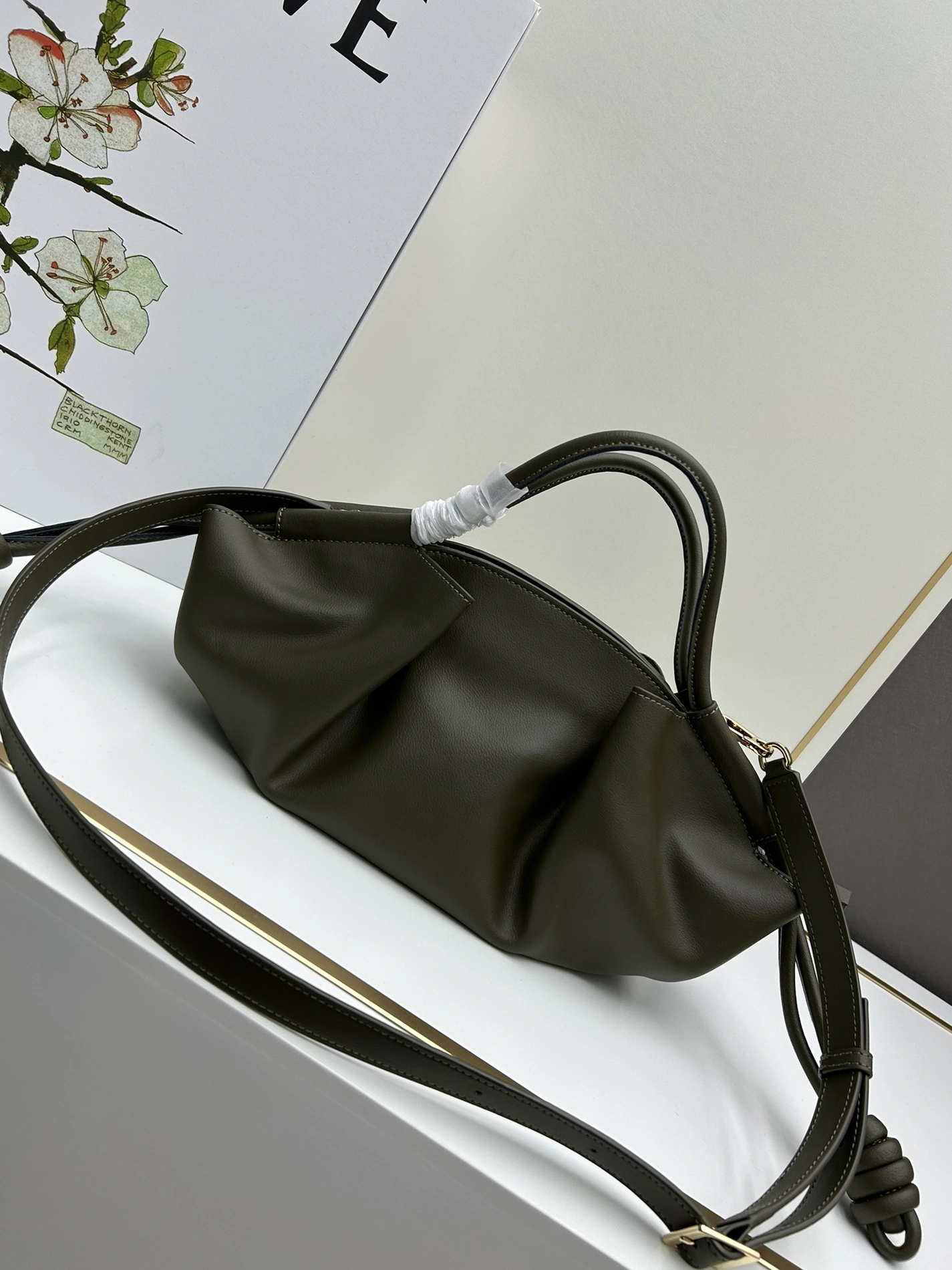 LOEWE AAA Quality Handbags For Women GoAnywhere 8122