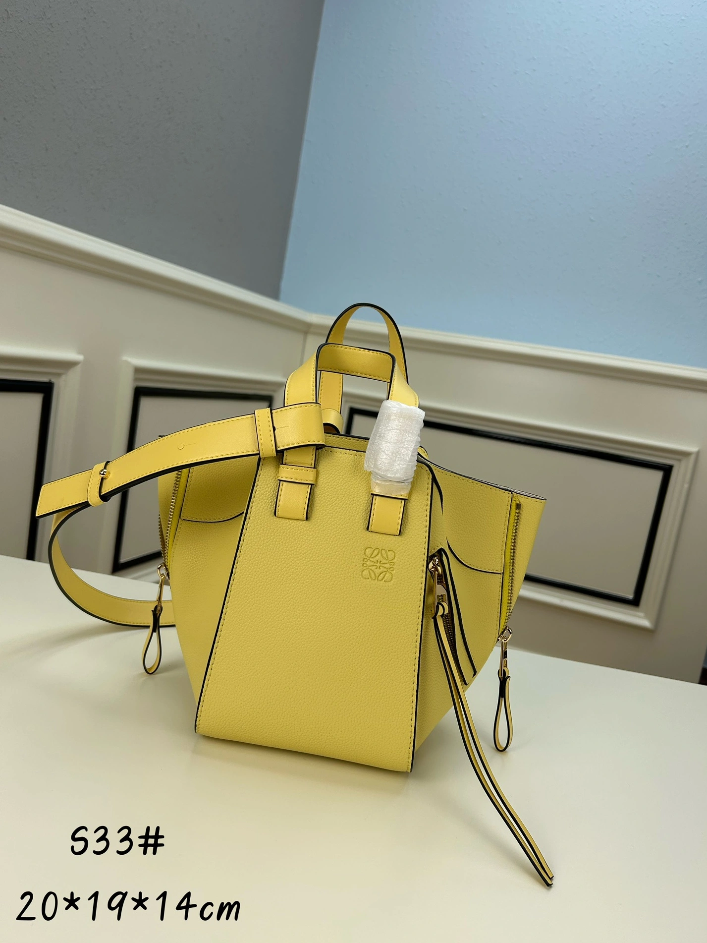 LOEWE AAA Quality Handbags For Women GoodFit 6325