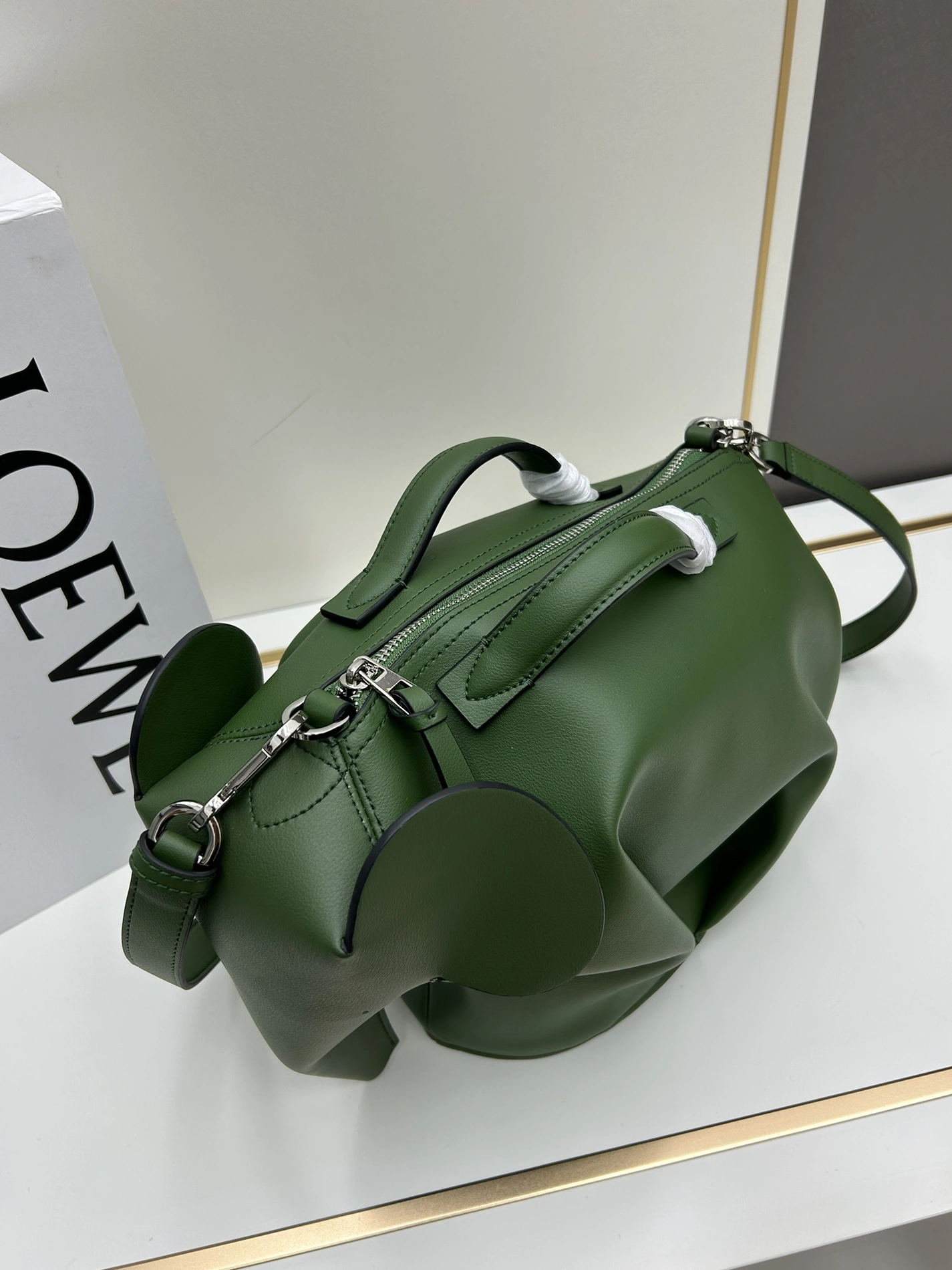LOEWE AAA Quality Handbags For Women GoodFit 6638