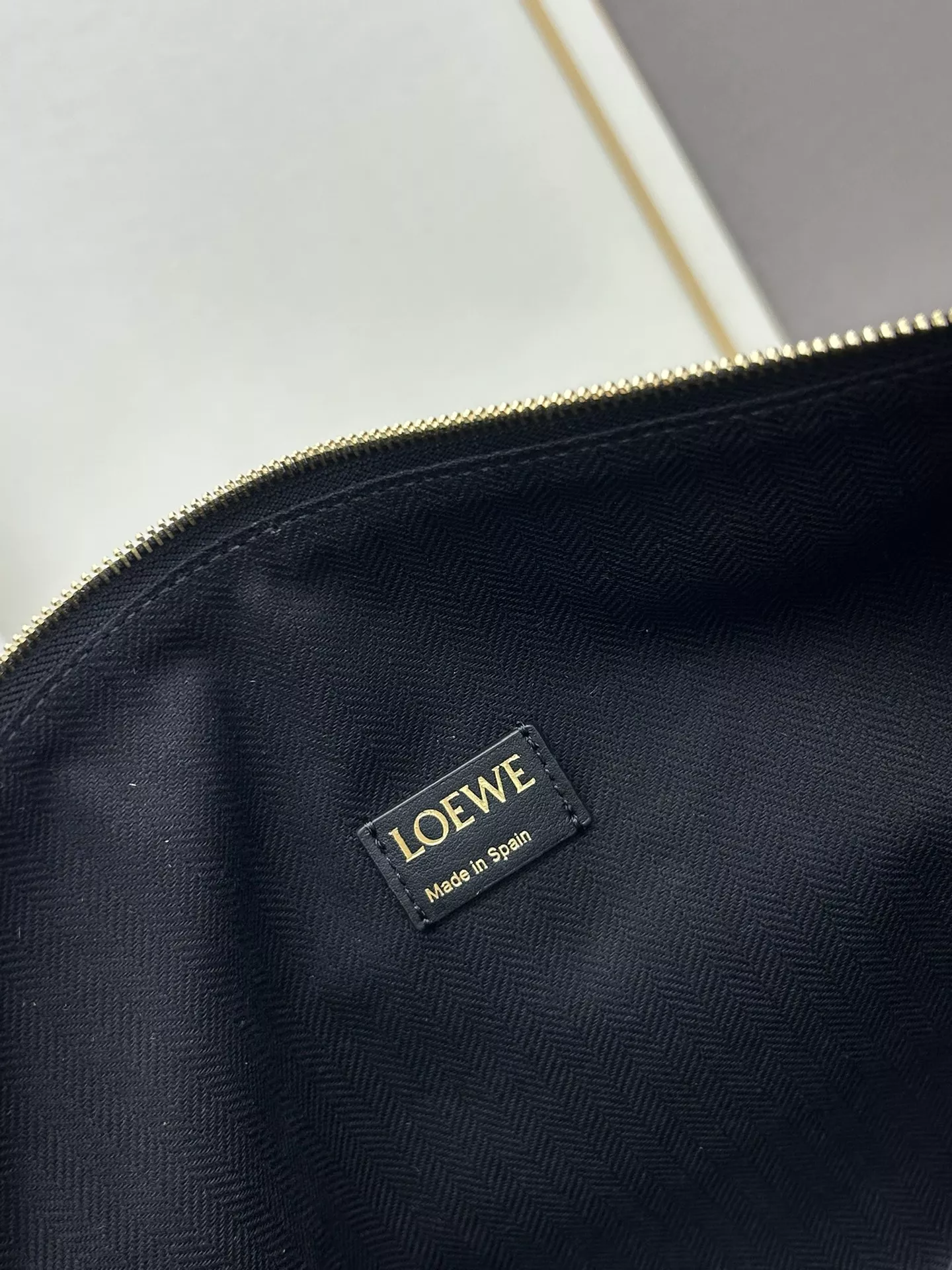 LOEWE AAA Quality Handbags For Women Minimalist 992
