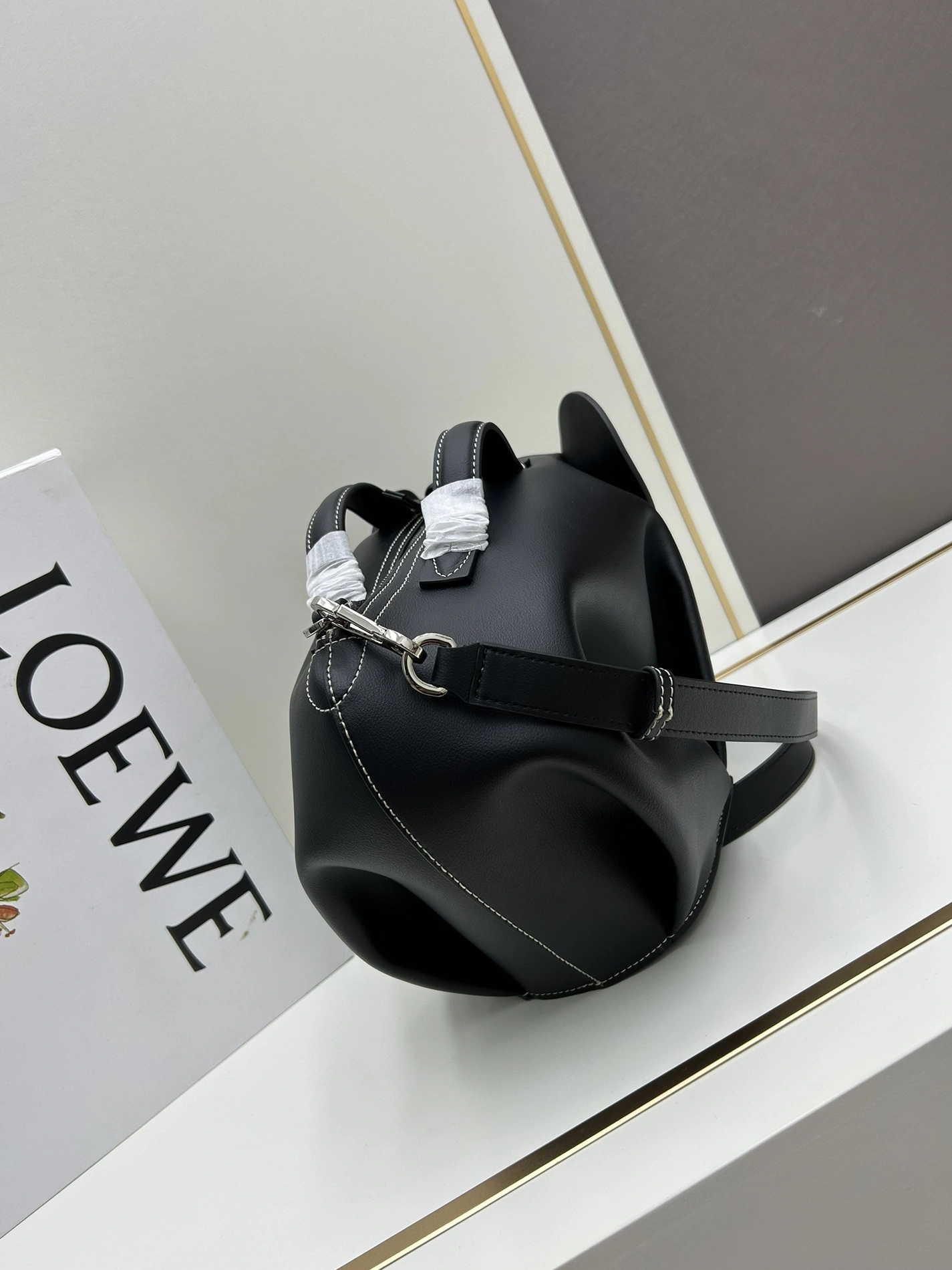 LOEWE AAA Quality Handbags For Women Modern 2413