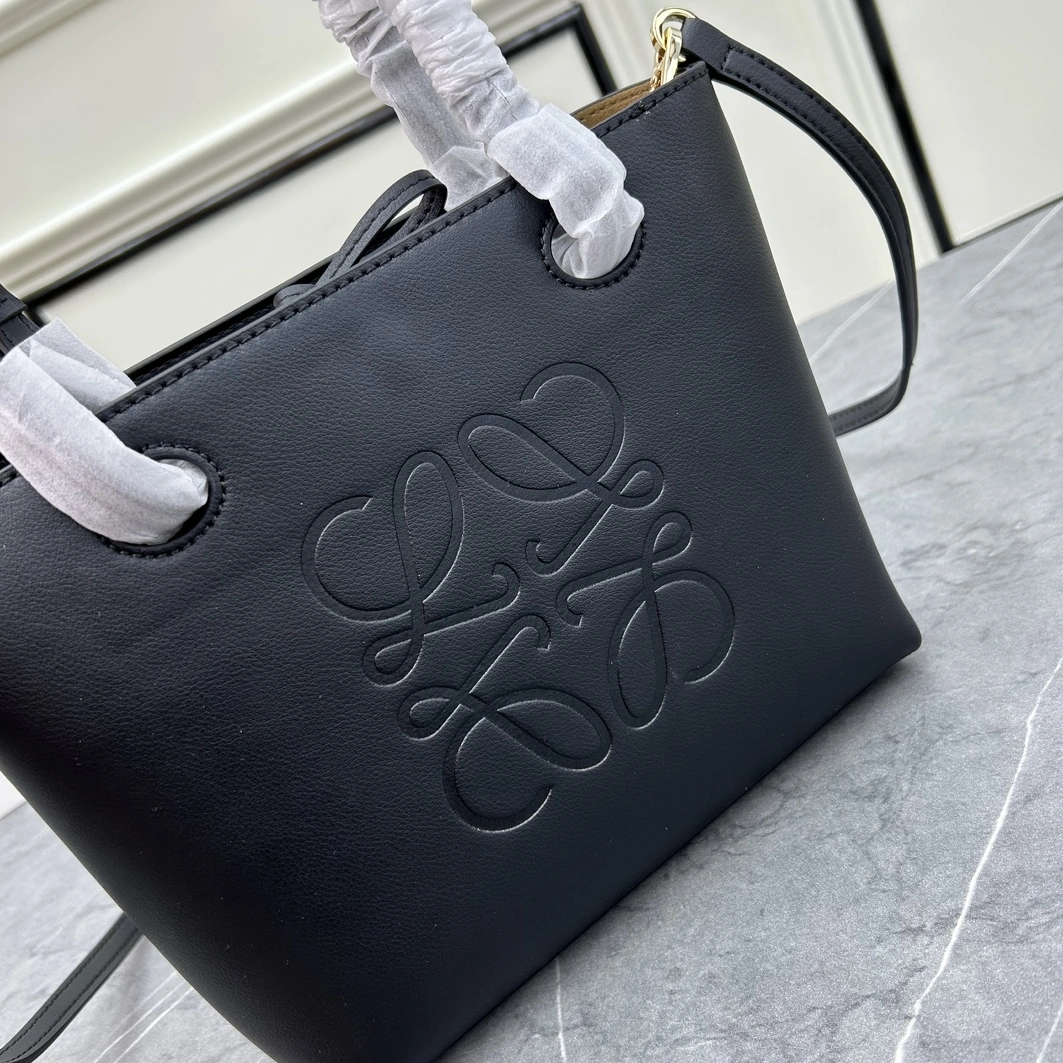 LOEWE AAA Quality Handbags For Women Timeless 6582