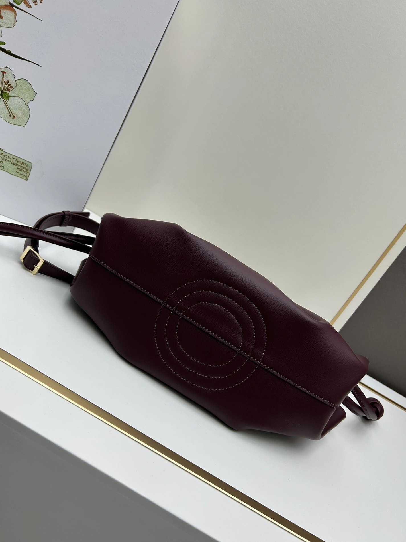 LOEWE AAA Quality Handbags For Women Vibrant 1138