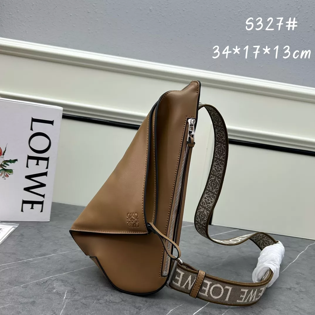 LOEWE AAA Quality Messenger Bags For Unisex Minimalist 3251