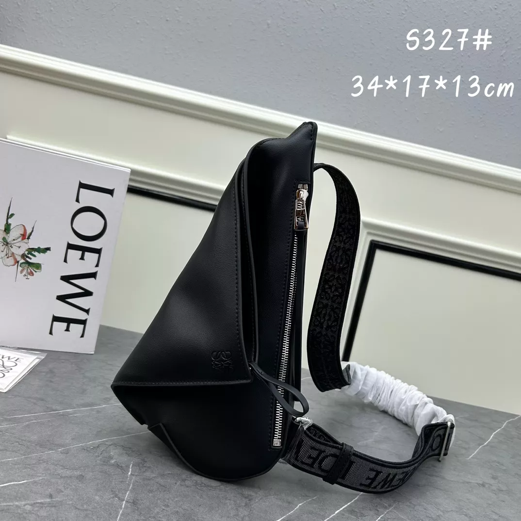 LOEWE AAA Quality Messenger Bags For Unisex Practical 3918