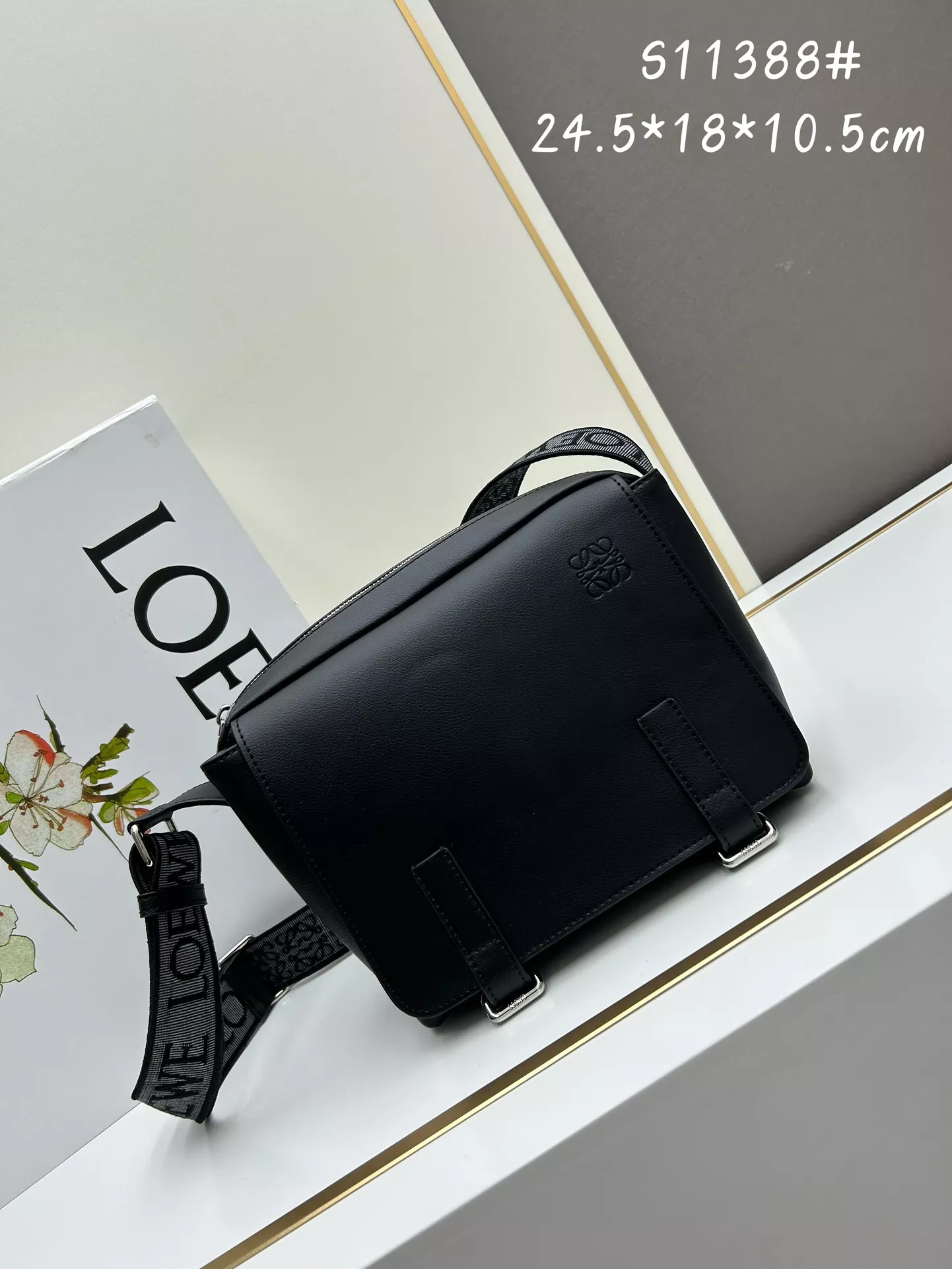 LOEWE AAA Quality Messenger Bags For Unisex TopPick 3079