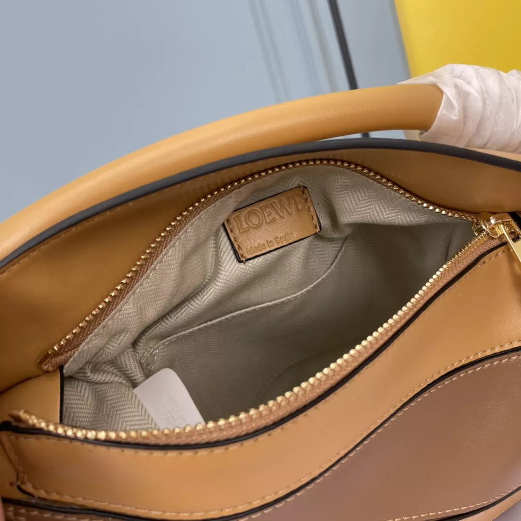 LOEWE AAA Quality Messenger Bags For Women Breathable 6578