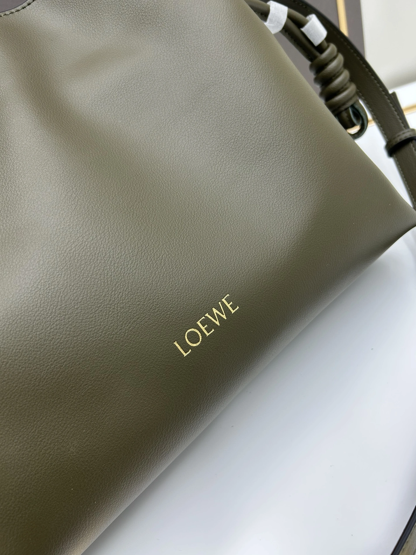 LOEWE AAA Quality Messenger Bags For Women Comfortable 2530
