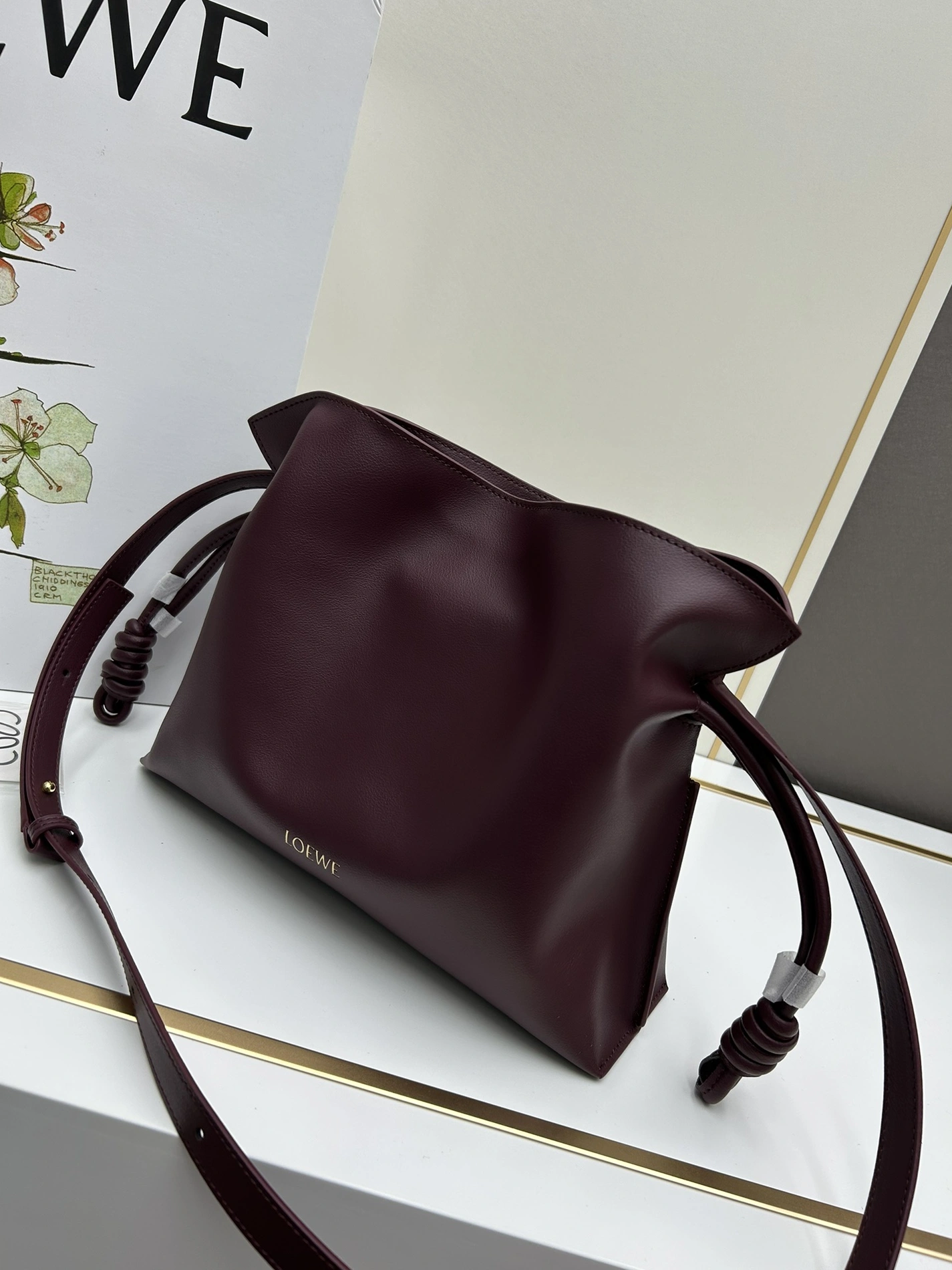 LOEWE AAA Quality Messenger Bags For Women Functional 8492