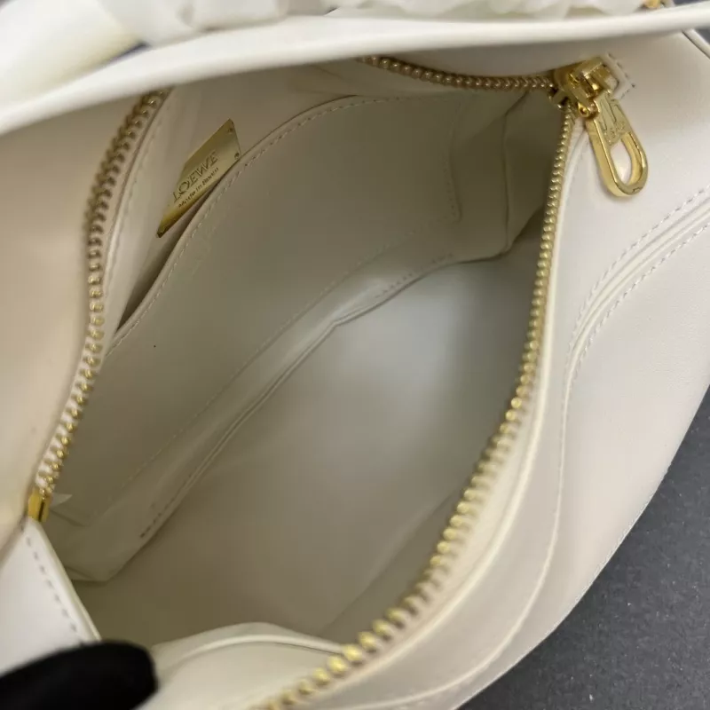LOEWE AAA Quality Messenger Bags For Women Reliable 6466