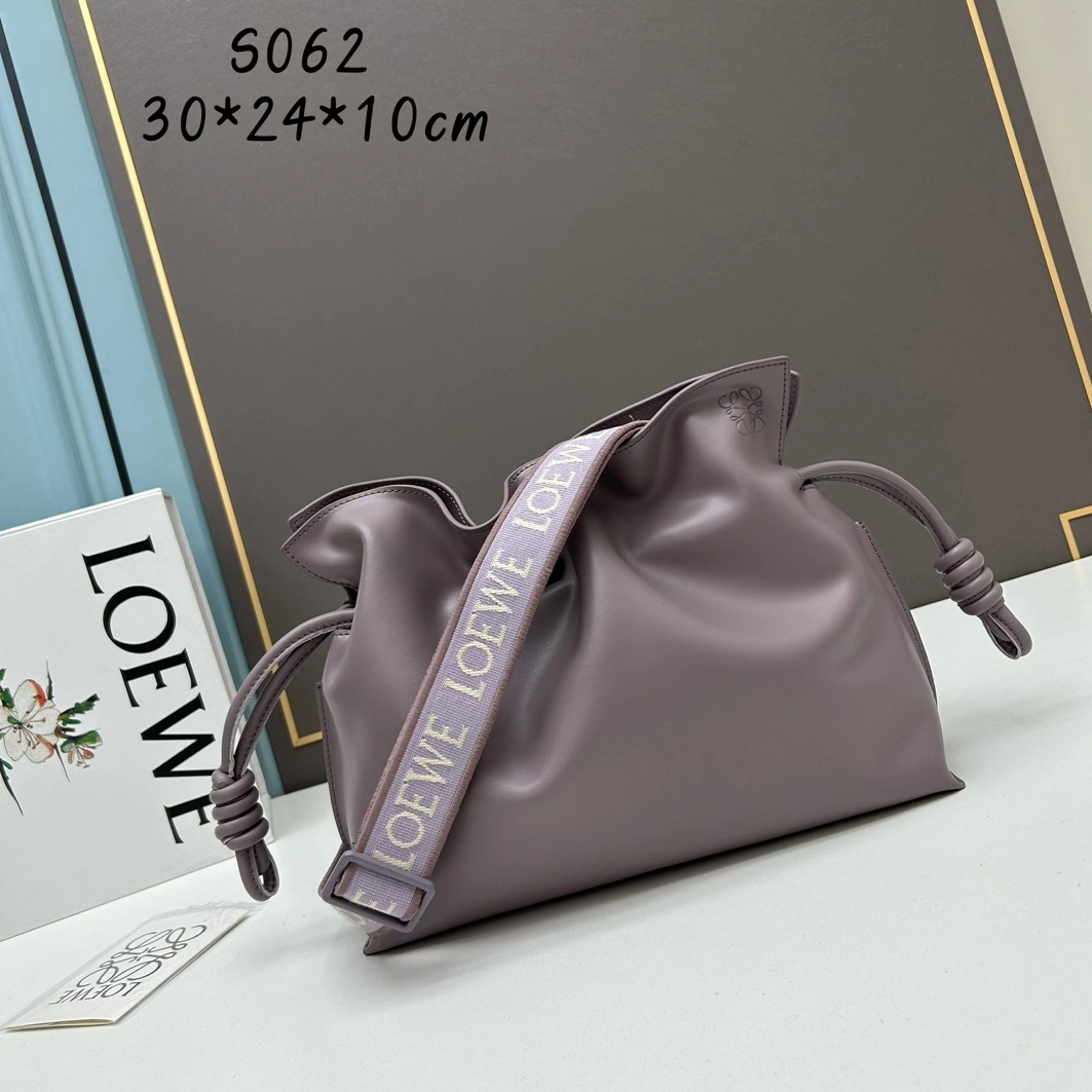 LOEWE AAA Quality Messenger Bags For Women StreetReady 3785