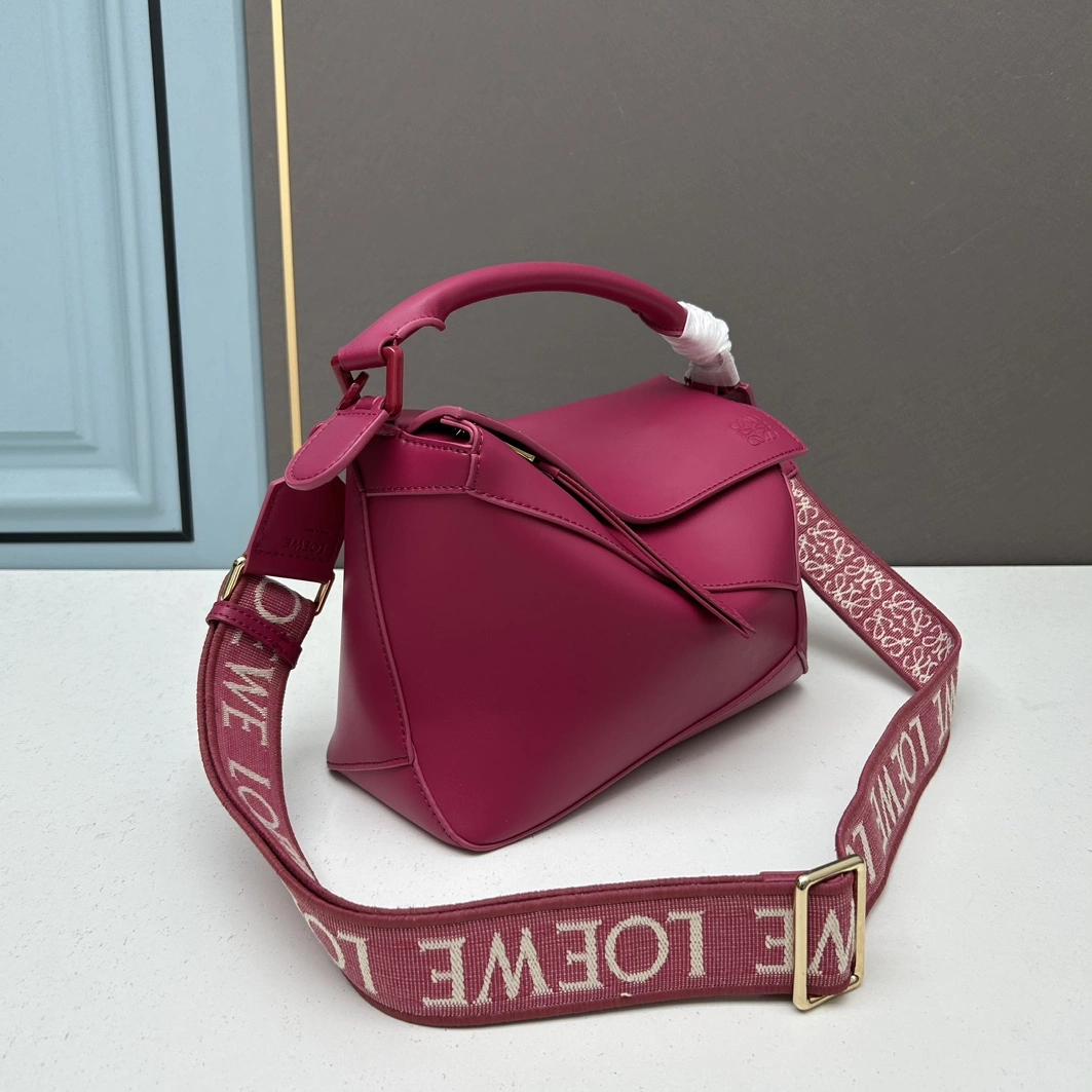 LOEWE AAA Quality Messenger Bags For Women StreetReady 7286