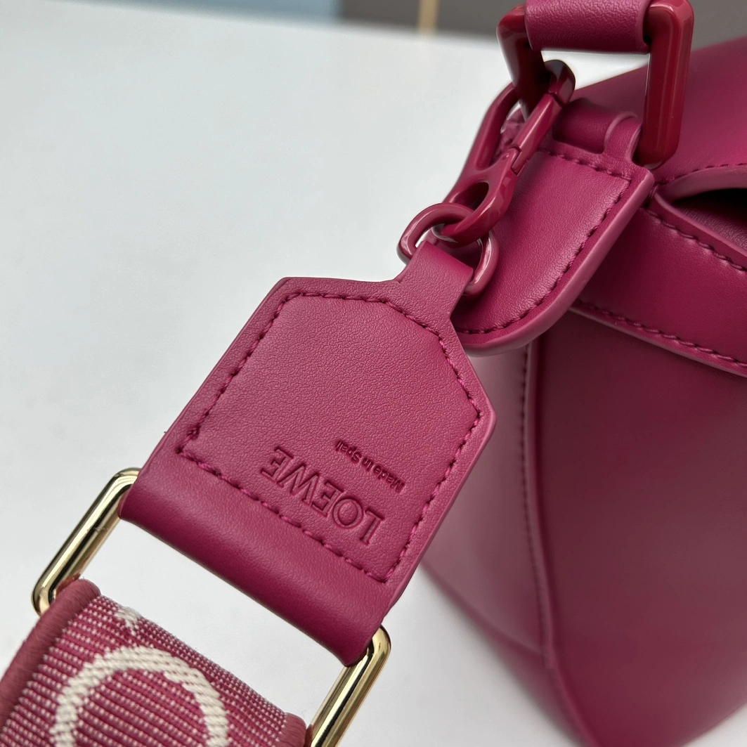 LOEWE AAA Quality Messenger Bags For Women StreetReady 7286
