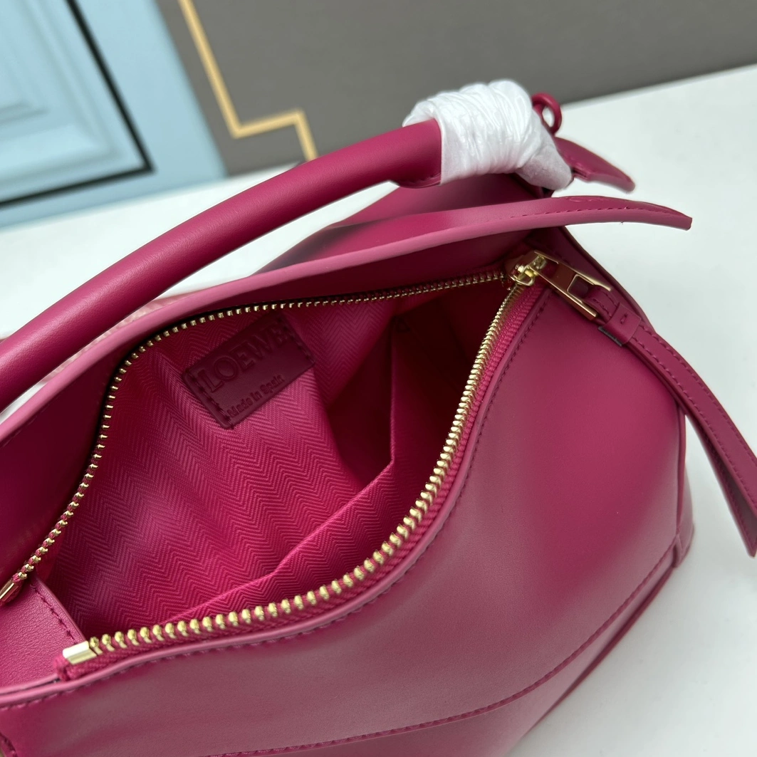 LOEWE AAA Quality Messenger Bags For Women StreetReady 7286