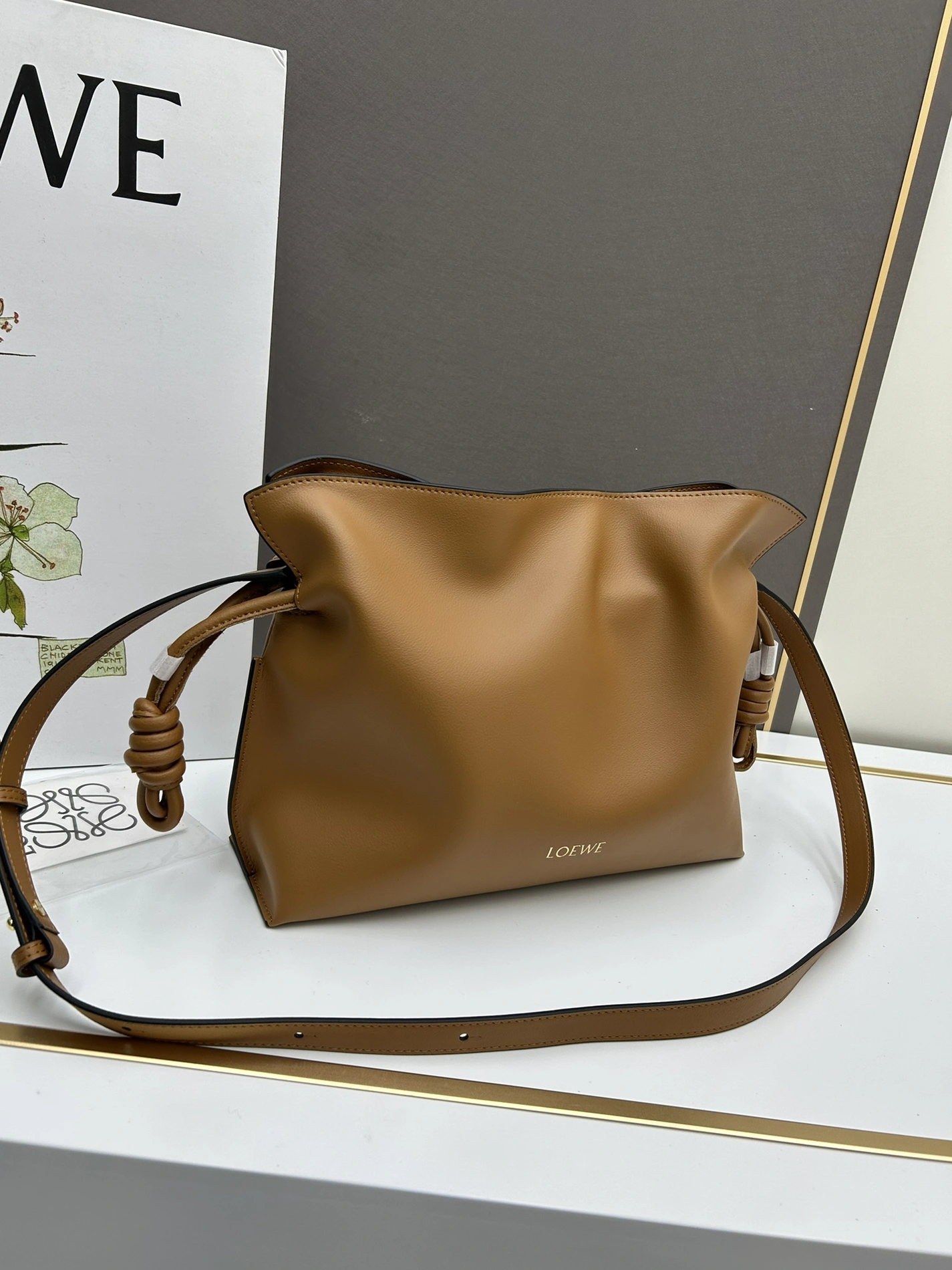 LOEWE AAA Quality Messenger Bags For Women Timeless 6720