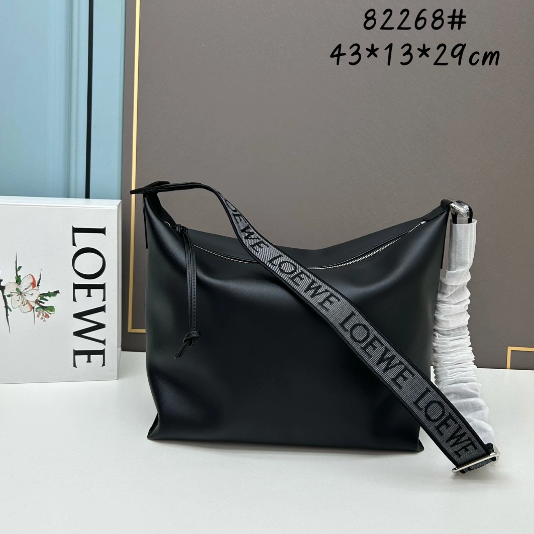 LOEWE AAA Quality Messenger Bags For Women Versatile 5361