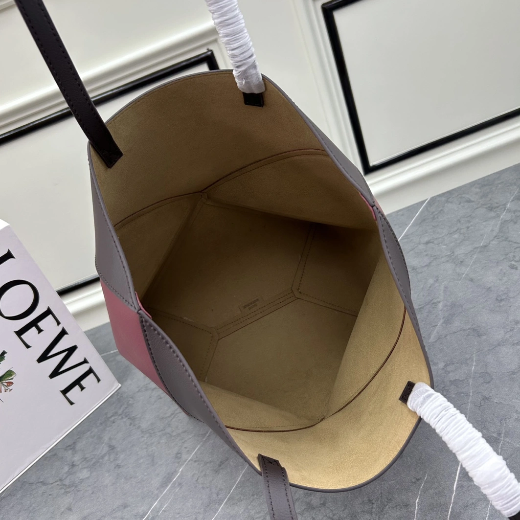LOEWE AAA Quality Shoulder Bags For Women Affordable 7738