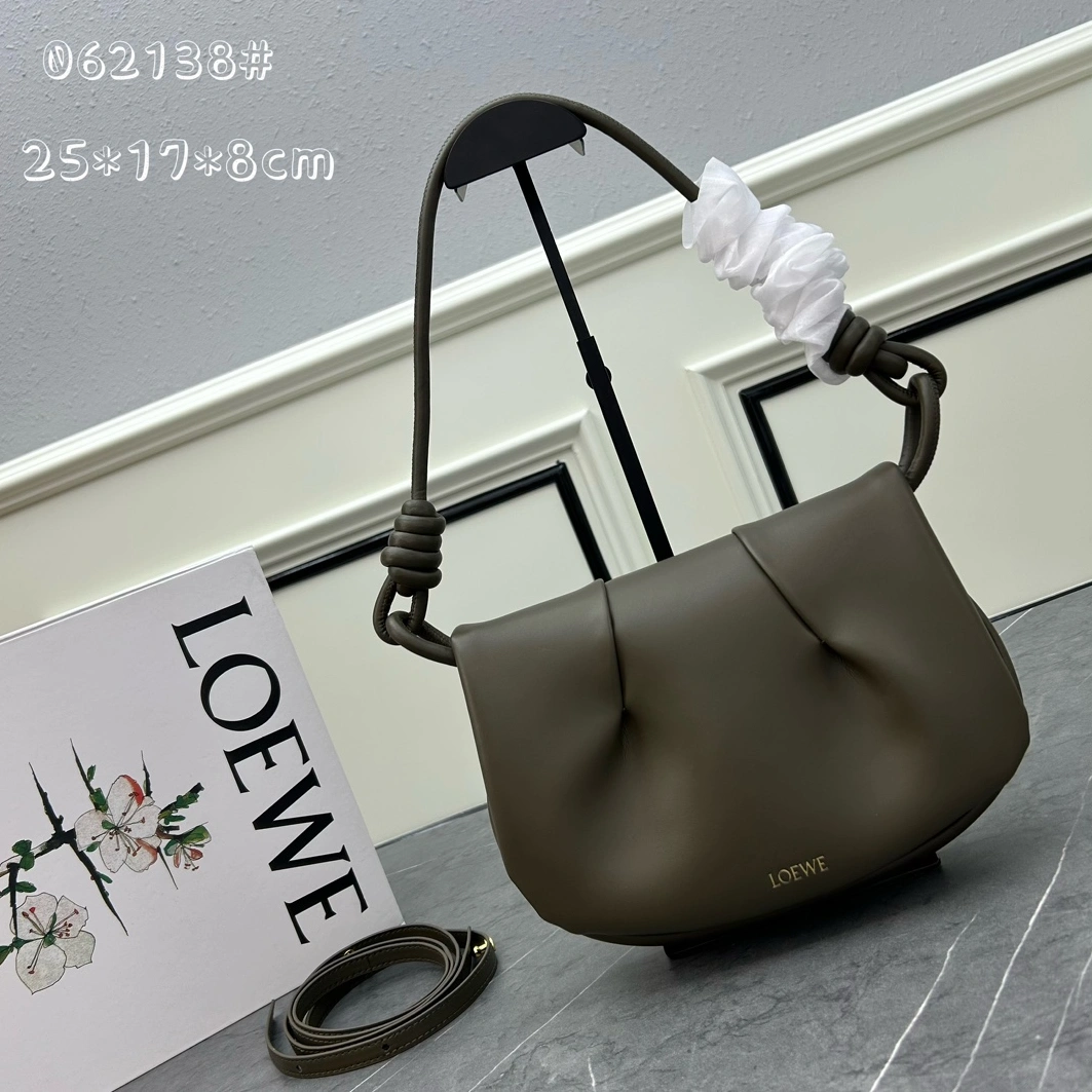 LOEWE AAA Quality Shoulder Bags For Women Classic 616
