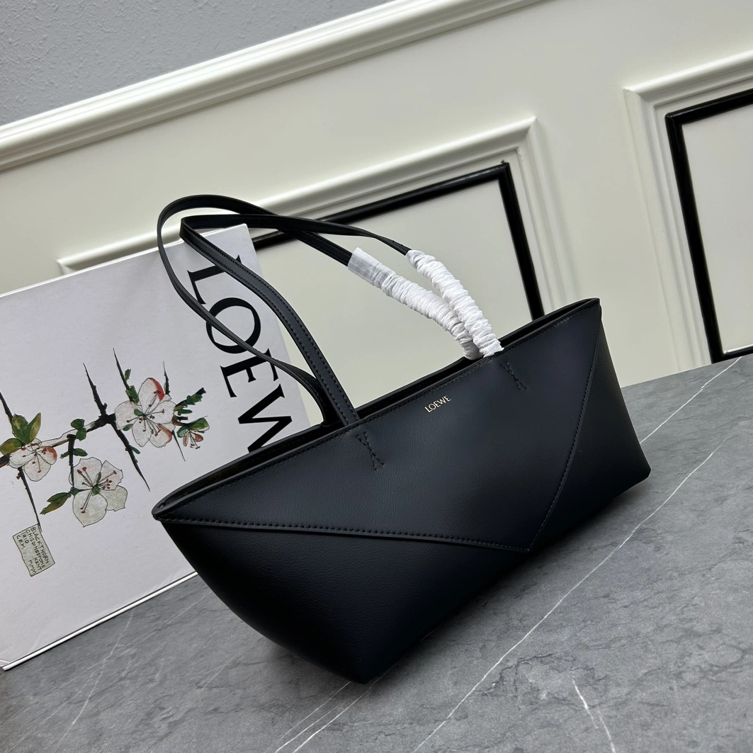 LOEWE AAA Quality Shoulder Bags For Women Fashionable 2805
