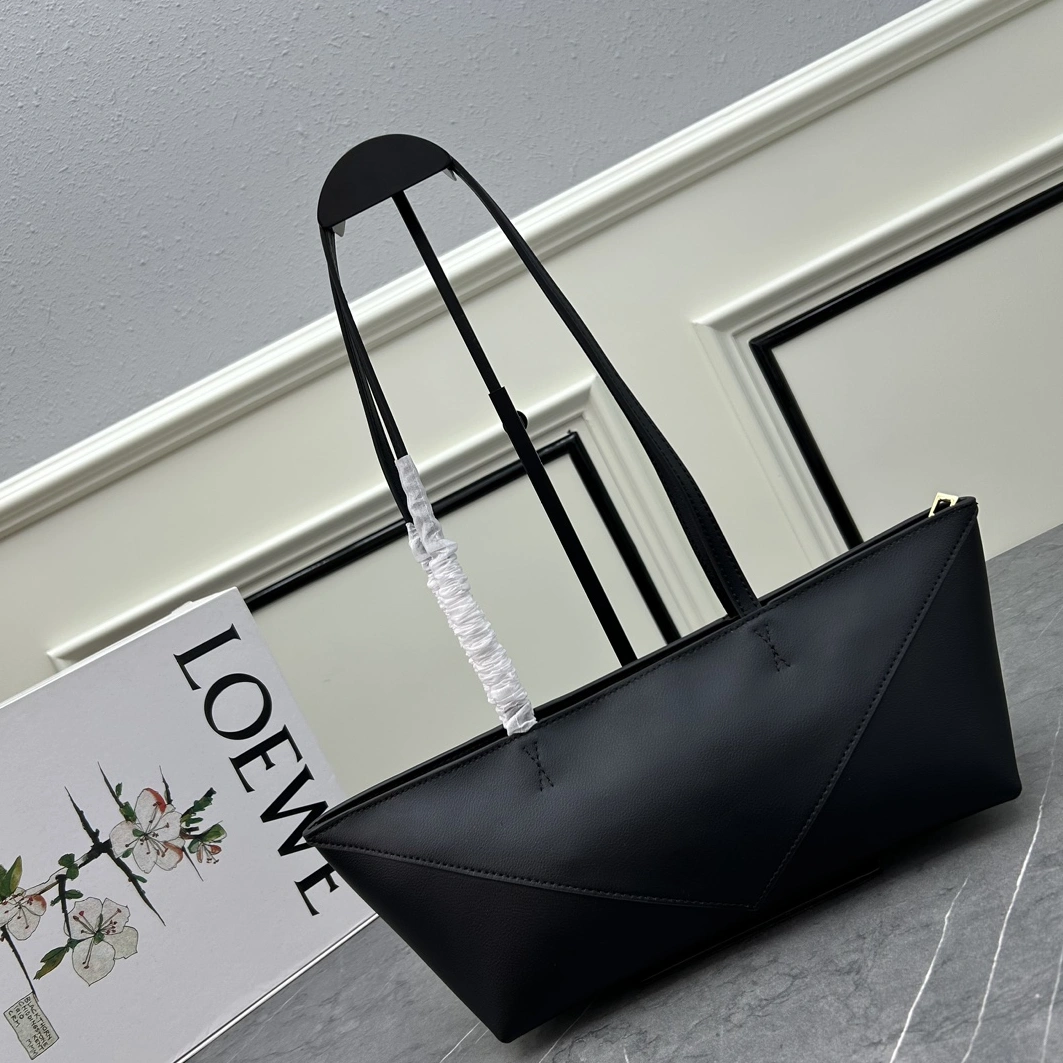 LOEWE AAA Quality Shoulder Bags For Women Fashionable 2805