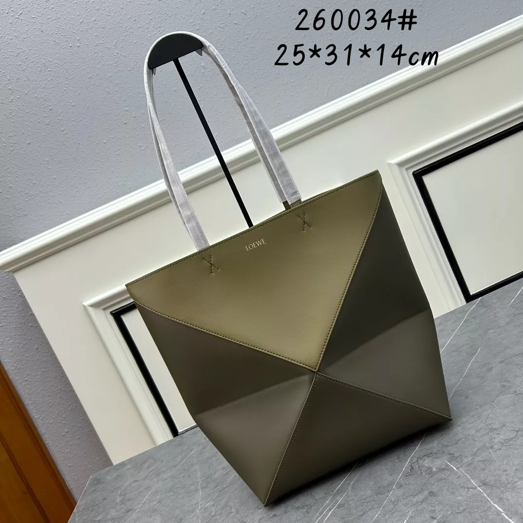 LOEWE AAA Quality Shoulder Bags For Women Functional 7769