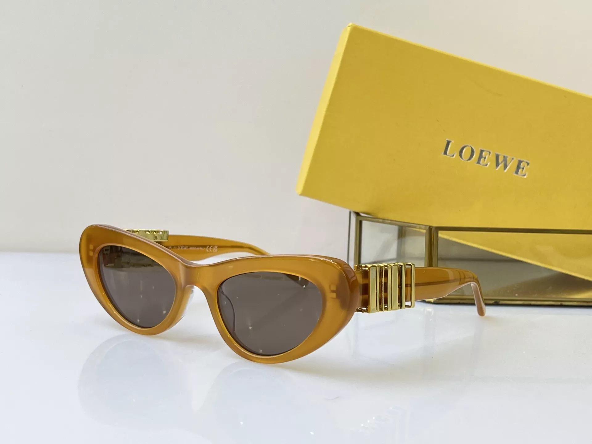 LOEWE AAA Quality Sunglasses Sleek 9605