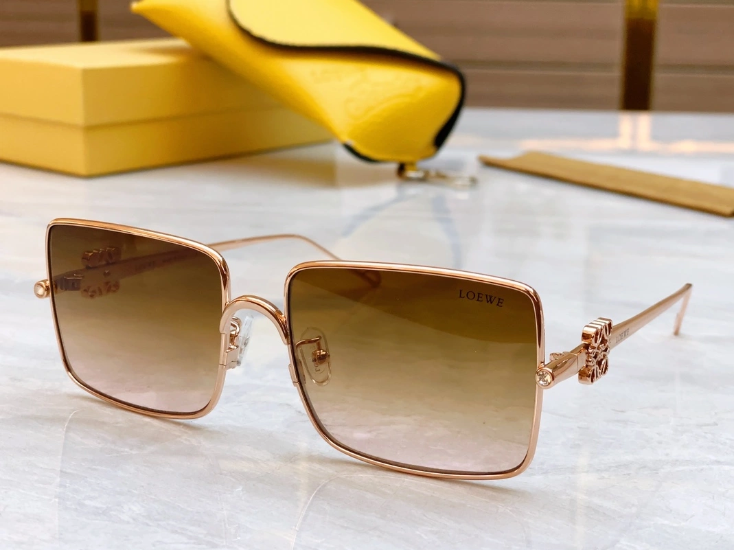 LOEWE AAA Quality Sunglasses Trendsetting 8220