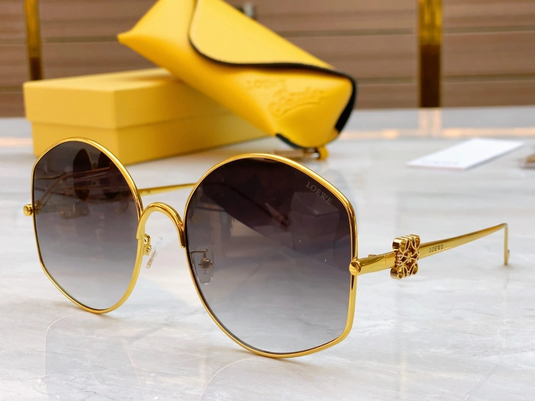 LOEWE AAA Quality Sunglasses Trendy 7663
