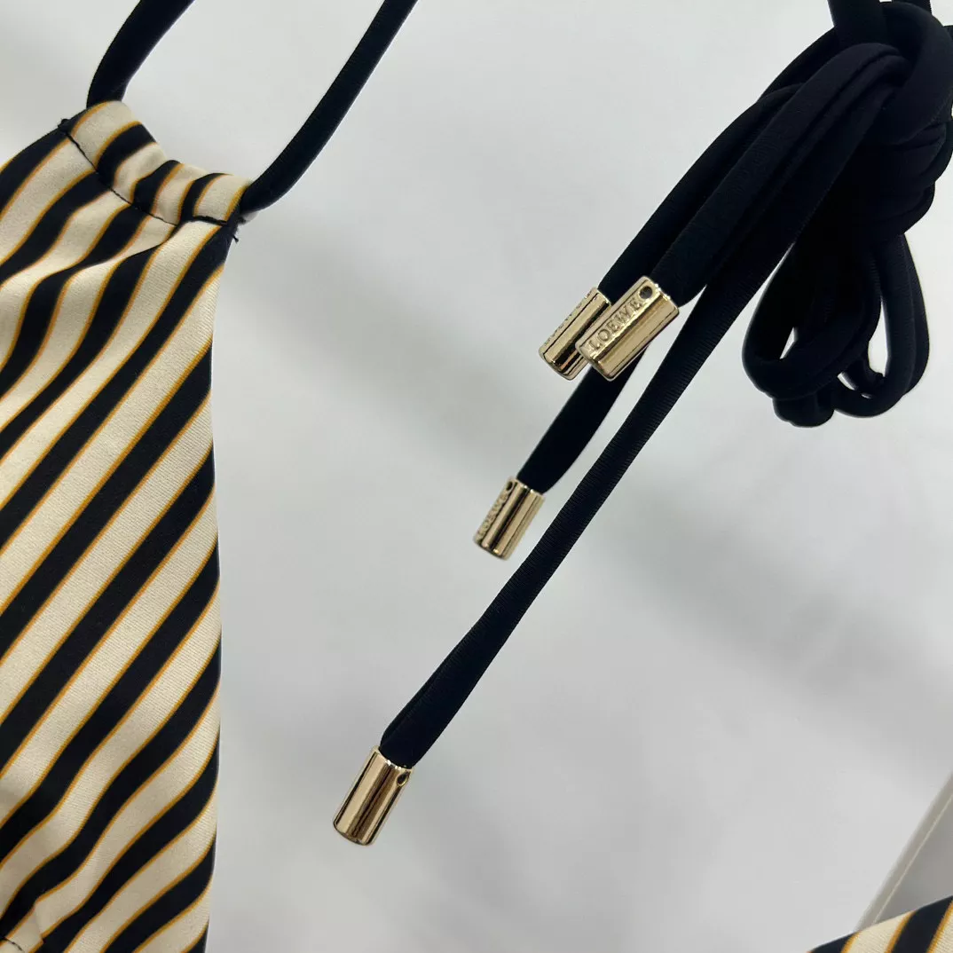 LOEWE Bathing Suits For Women UrbanStyle 4062