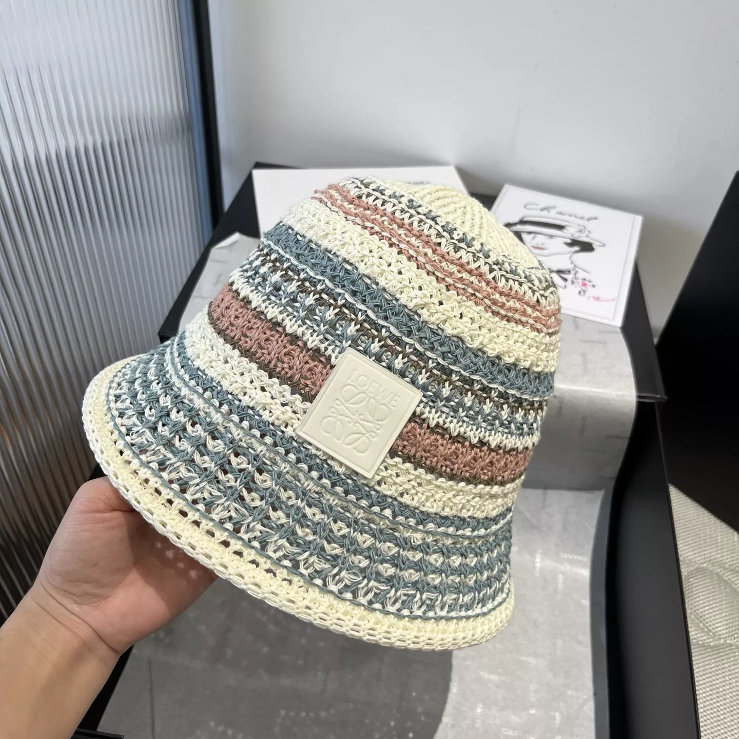LOEWE Caps Affordable 9135