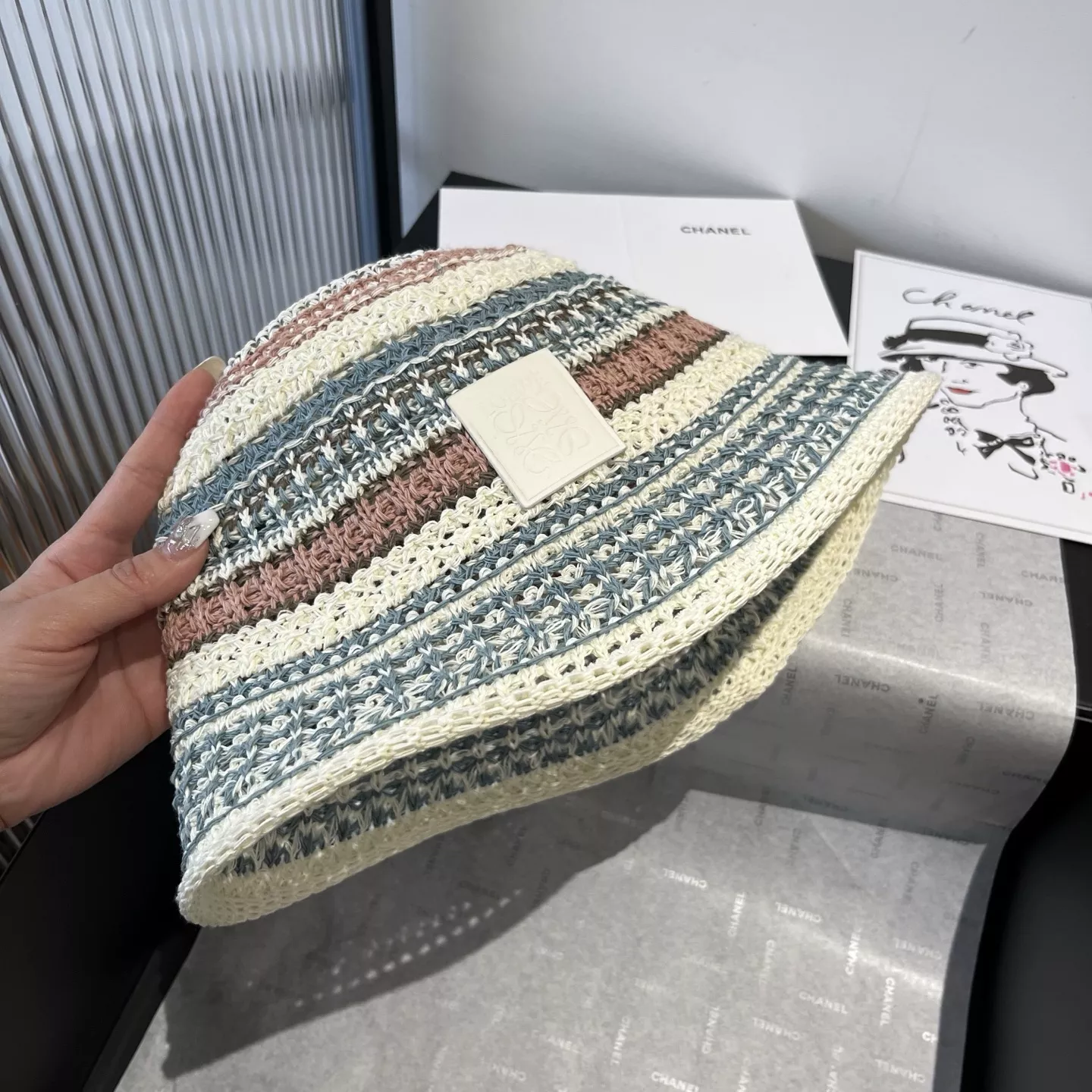 LOEWE Caps Affordable 9135