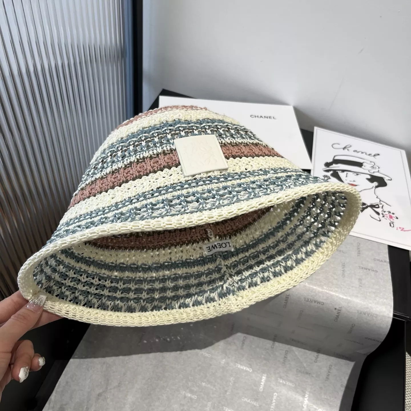 LOEWE Caps Affordable 9135