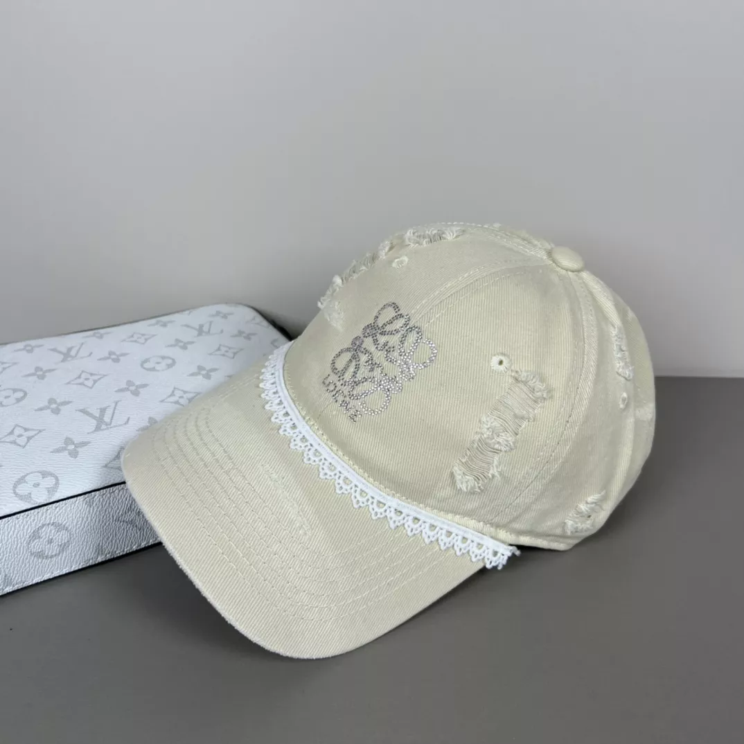 LOEWE Caps AllSeason 9254