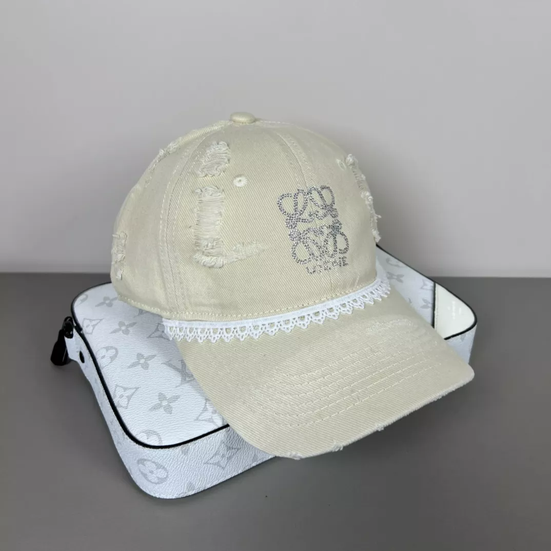LOEWE Caps AllSeason 9254