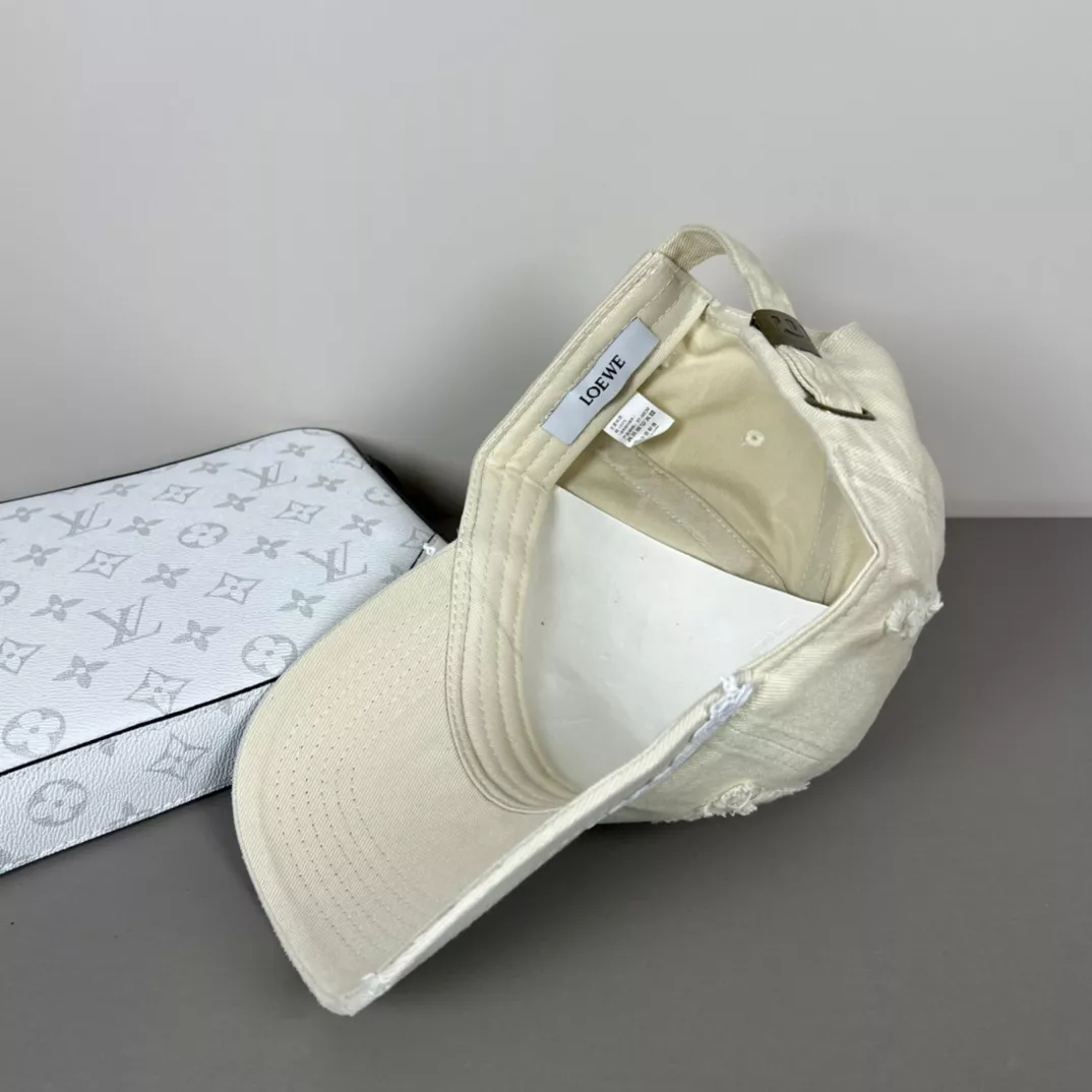 LOEWE Caps AllSeason 9254