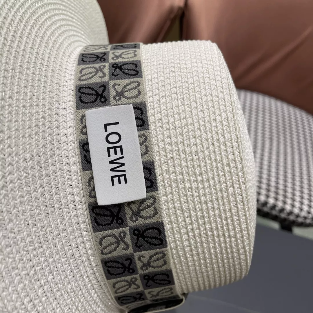 LOEWE Caps Bold 2658