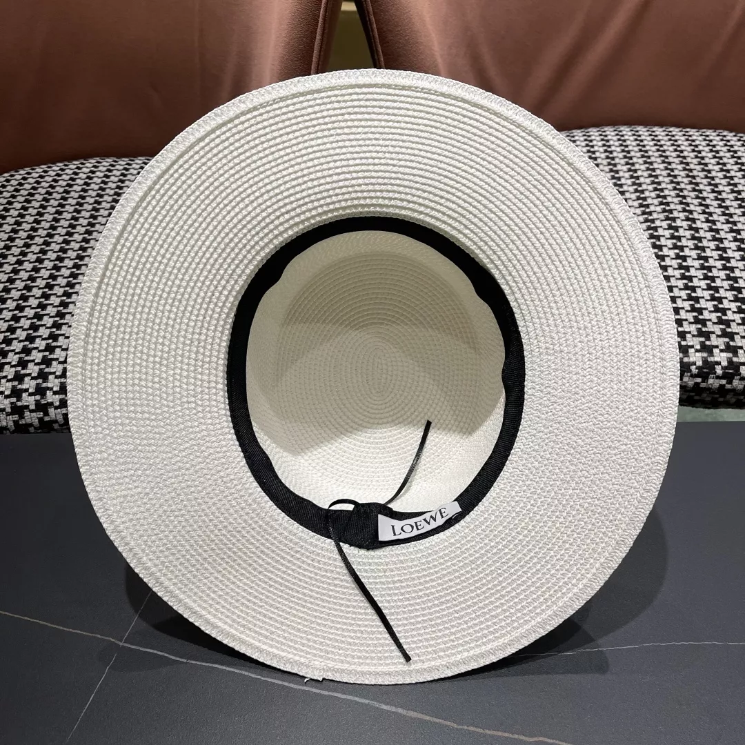 LOEWE Caps Bold 2658
